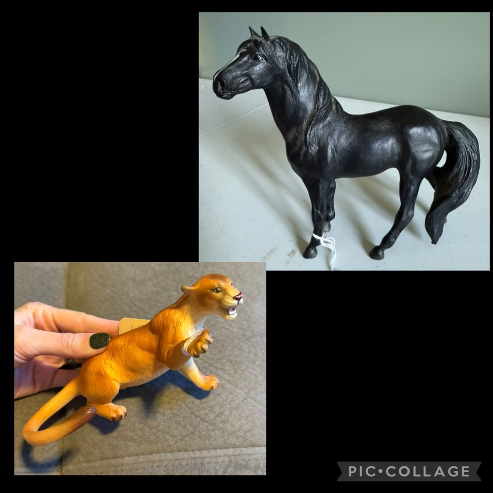 Breyer America's Wild Mustangs - Eclipse and Tawny